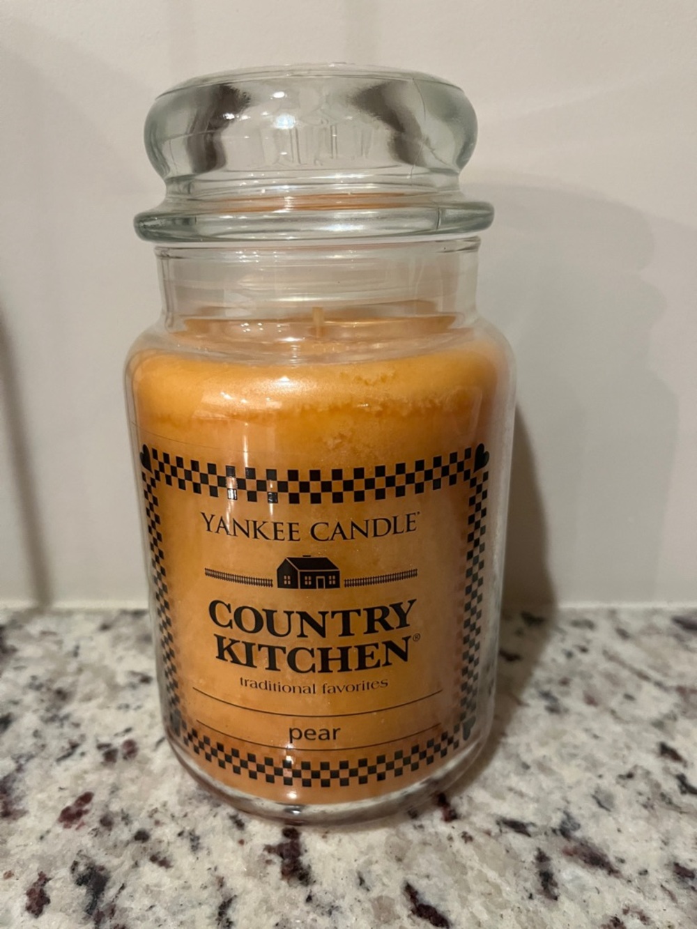 Yankee Candle Country Kitchen Pear Jar Candle - Orange